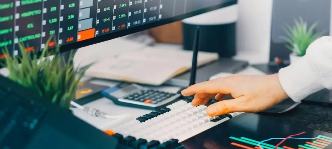 Featured image for Platform Shock Playbook: 7 Fast Marketing Experiments After an Algorithm Change